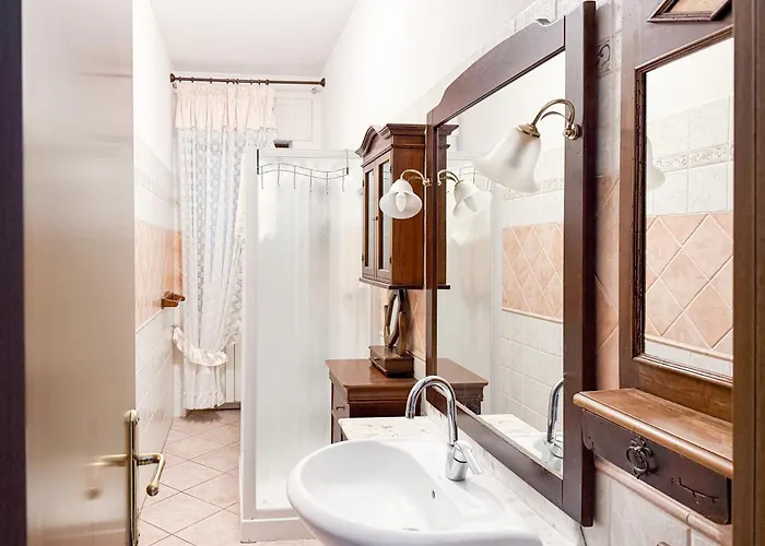 Holiday home Tra Tetti E Mare - Helloelba *