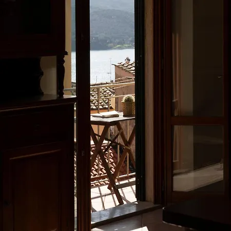 Tra Tetti E Mare - Helloelba Portoferraio