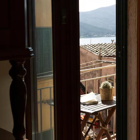 Ferienhaus Tra Tetti E Mare - Helloelba *